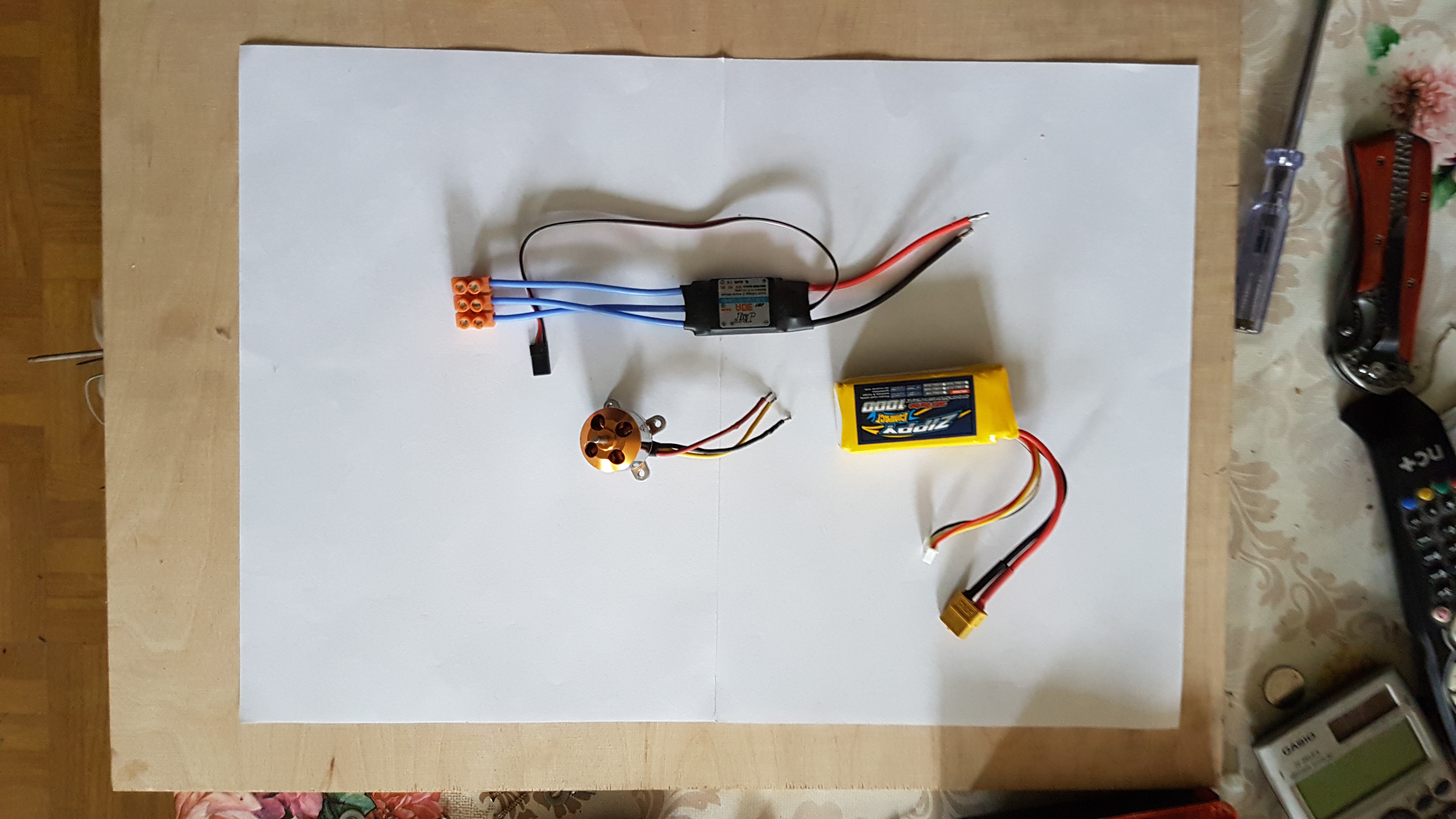 silnik bezszczotkowy A2212 + sterownik + zasilanie (zestaw)