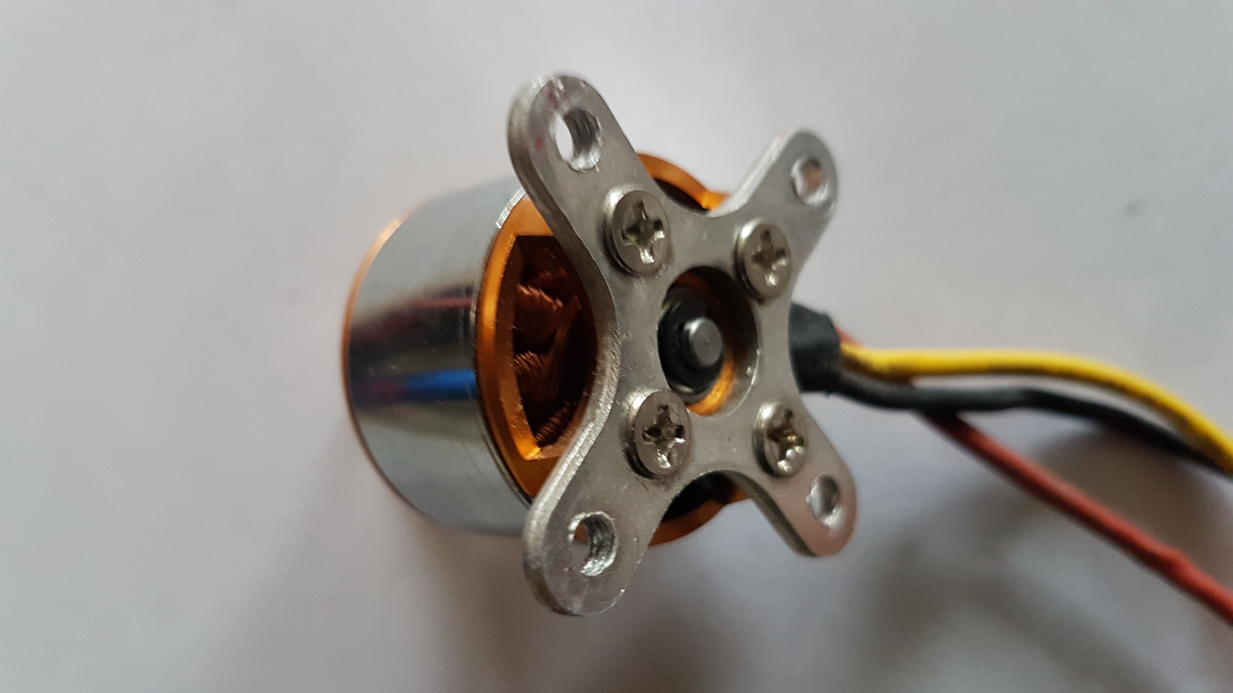 silnik bezszczotkowy 3